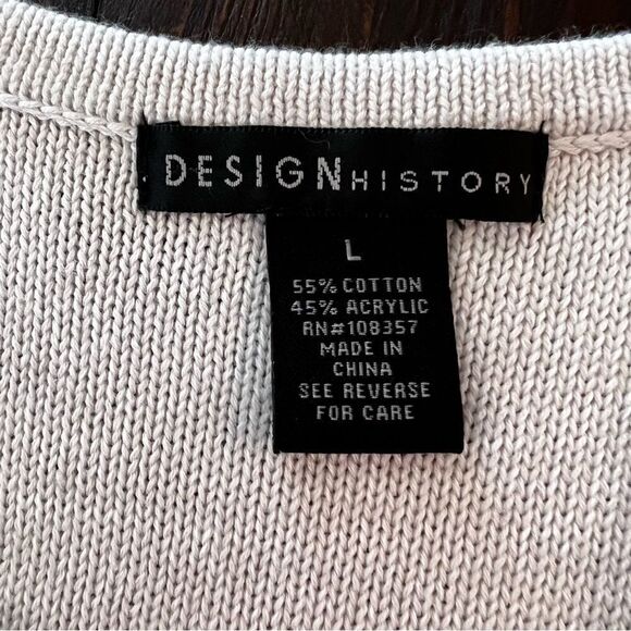 Design History Sweater Pastel Gray Laced Sleeves size Large - Picture 7 of 7